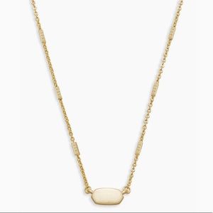 Kendra Scott Fern Pendant Necklace In Gold